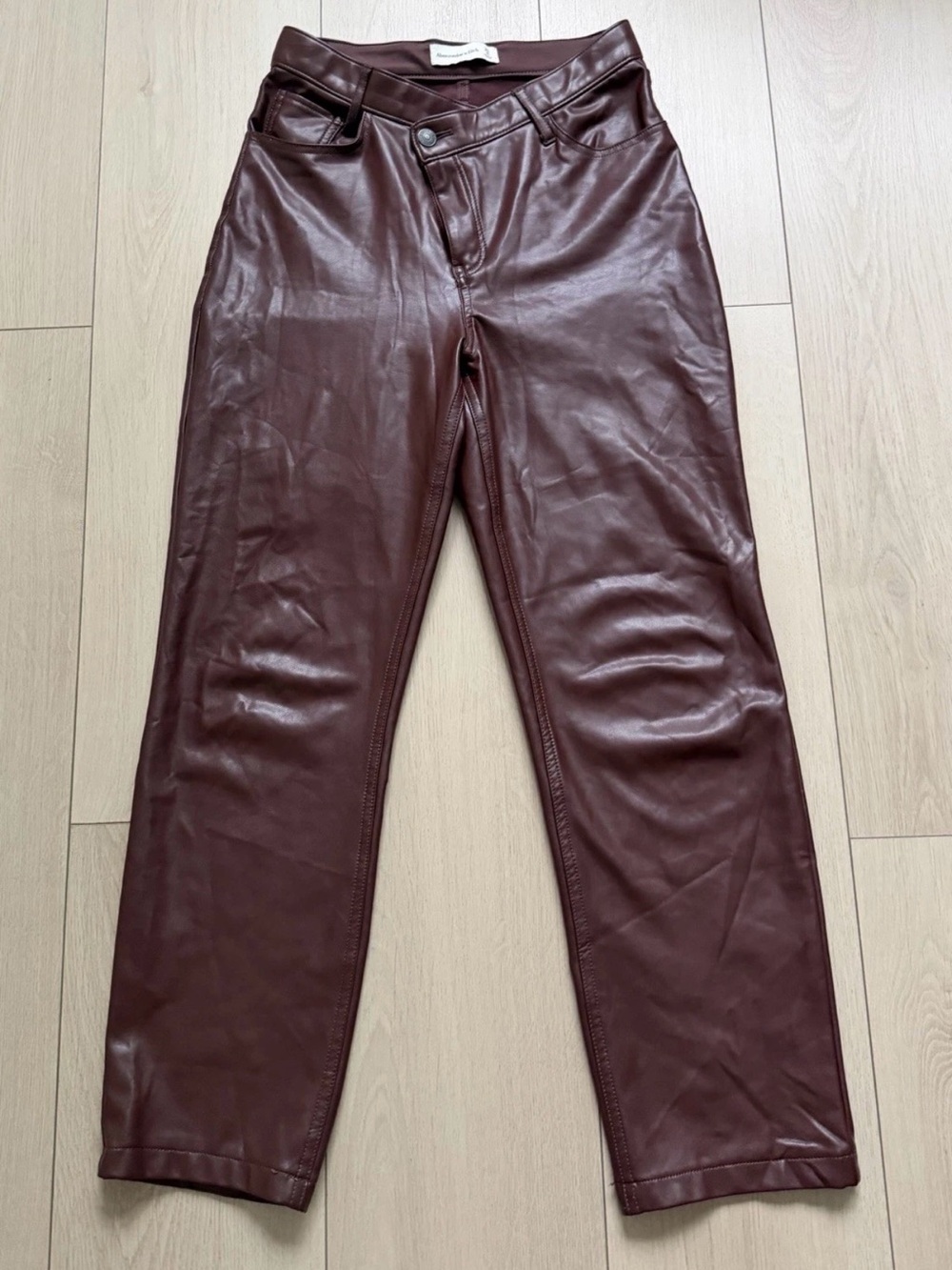 Abercrombie & Fitch Faux Leather Straight Leg Pants in Deep Brown